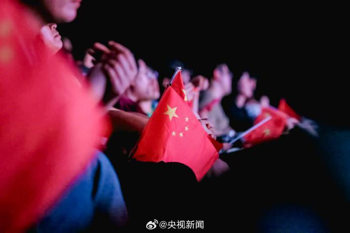 在电影院追逐乒乓夺金的热血时刻巴黎奥运大银