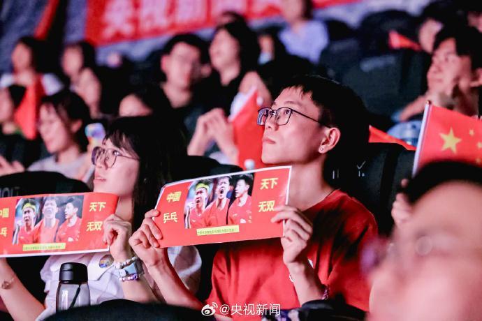 在电影院追逐乒乓夺金的热血时刻巴黎奥运大银